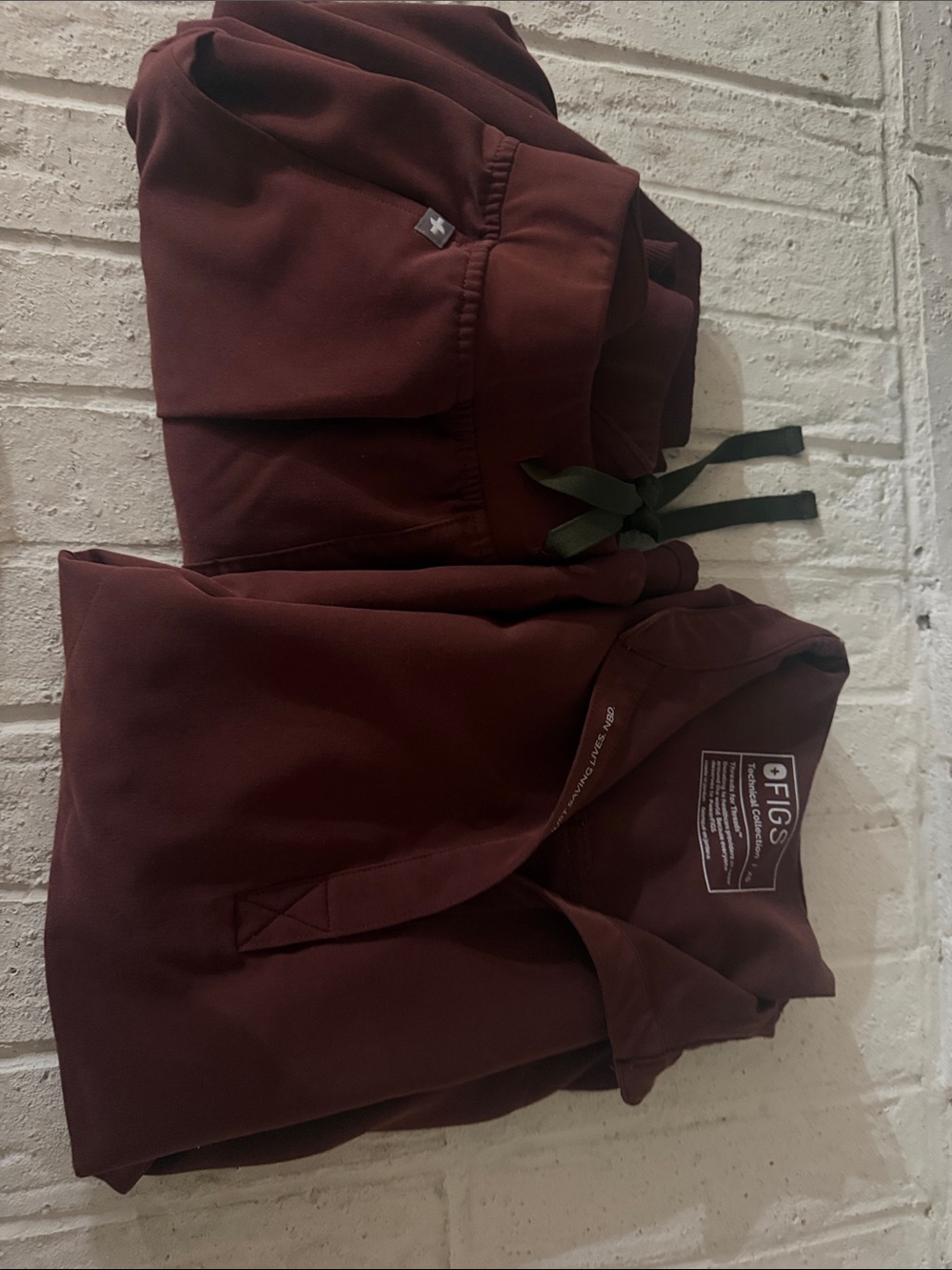 Figs Burgundy Jogger Set